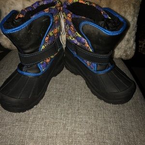 Snow Boots 🥾Size 2